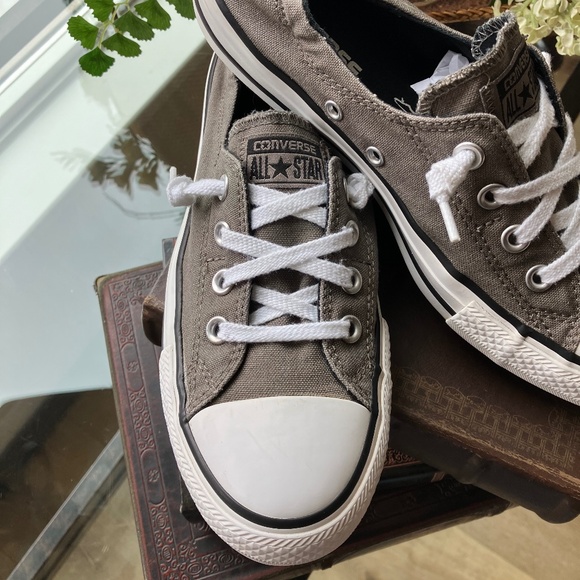Converse Shoreline Brown or Gray - Size 9 - Picture 3 of 10